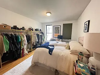 Rented by KNOCKKNOCK LLC