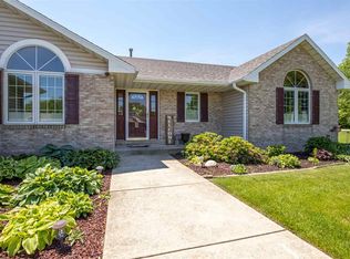 801 Stephanie Ln, Winnebago, IL 61088