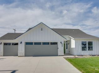 1230 W Flower Garden St, Meridian, ID 83642