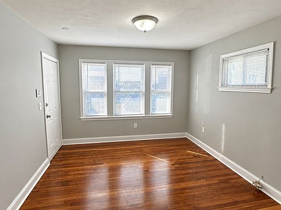 5th image of 90 Adams St APT 1L