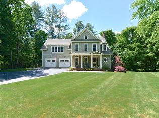 15 River St, Upton, MA 01568