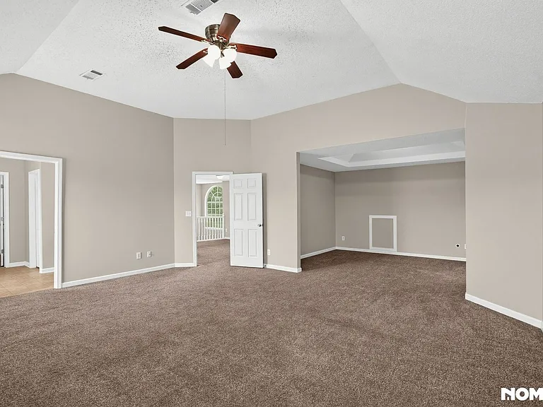 3693 Arminto Dr — Photo 28
