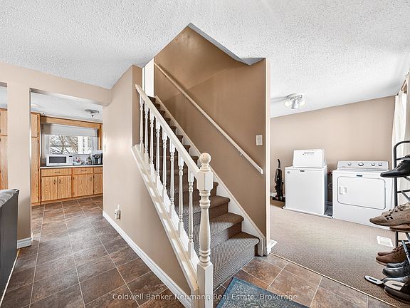 2nd image of 25 Briarlea Rd