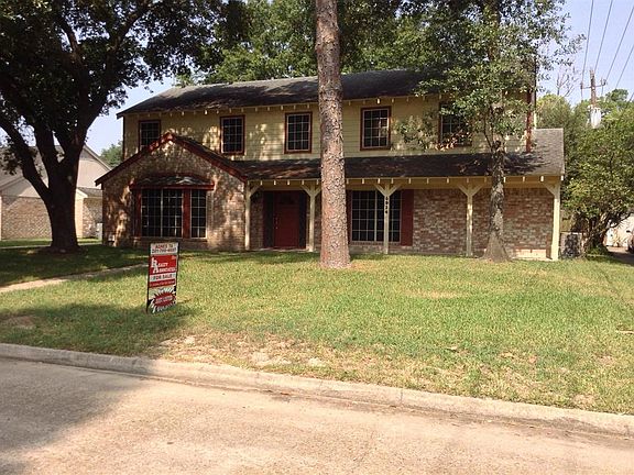 3rd image of 5926 Pebble Springs Dr