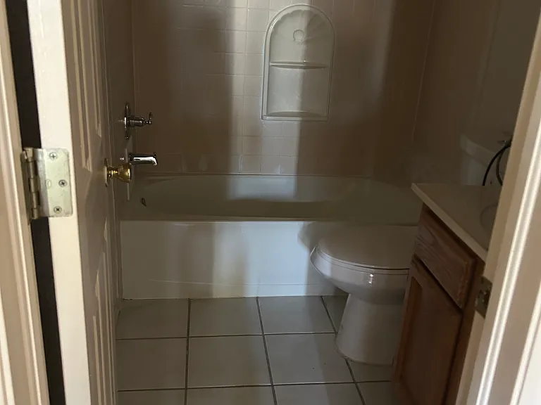 11805 Kings Arms Ct #11807 — Photo 6