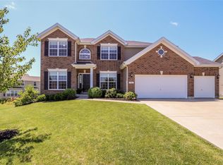 416 Mason Creek Dr, Lake Saint Louis, MO 63367