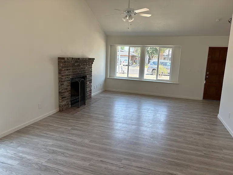 28260 Posey Ave — Photo 3