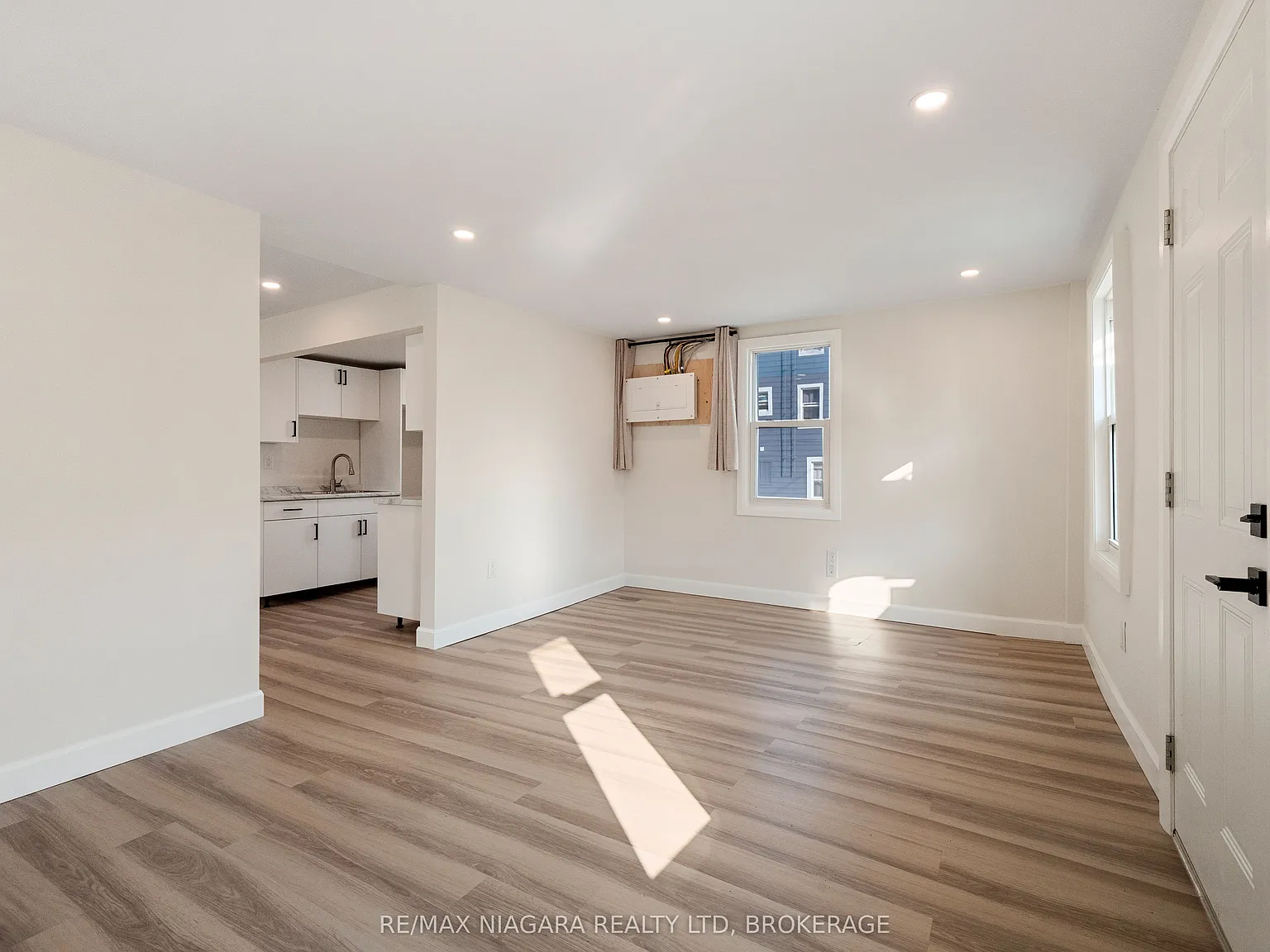 2 bed, $1,850 — Photo 3