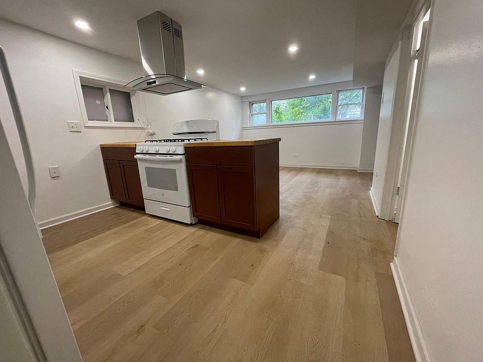 1st image of 2165 N Moody Ave #G