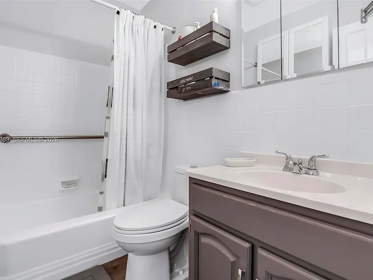 901 SW 11th Ave #17H — Photo 12