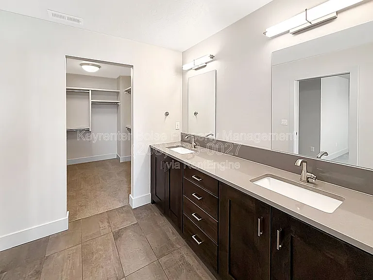 3033 S Trailwood Way — Photo 24