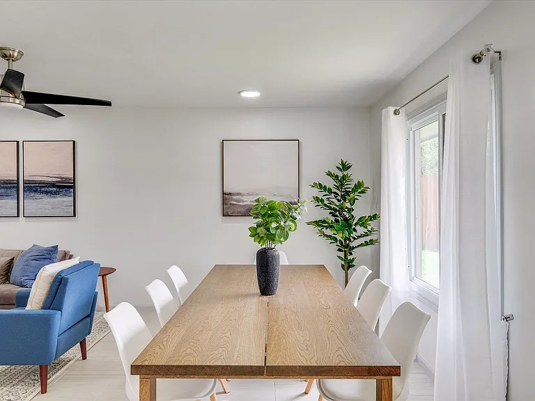 2412 Pebblebrook Trl — Photo 11