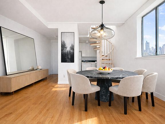 2nd image of 259 Elizabeth St #7B