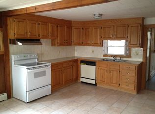 50 Lakeside Ave APT A, Webster, MA 01570
