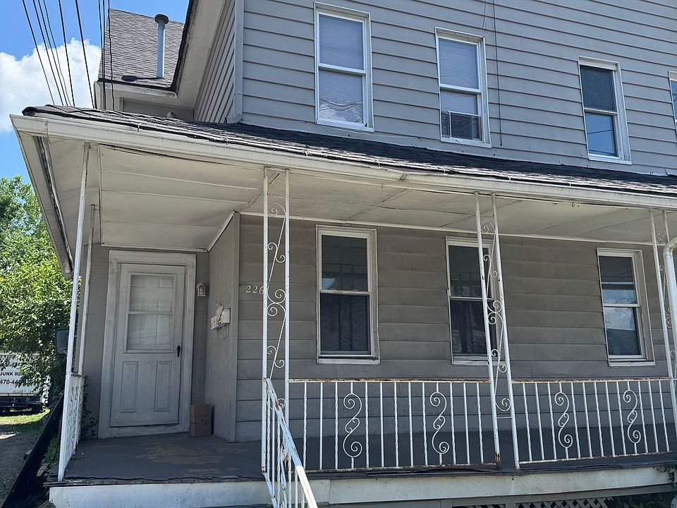 226 Barney Street 
2-bedroom with off-street parking