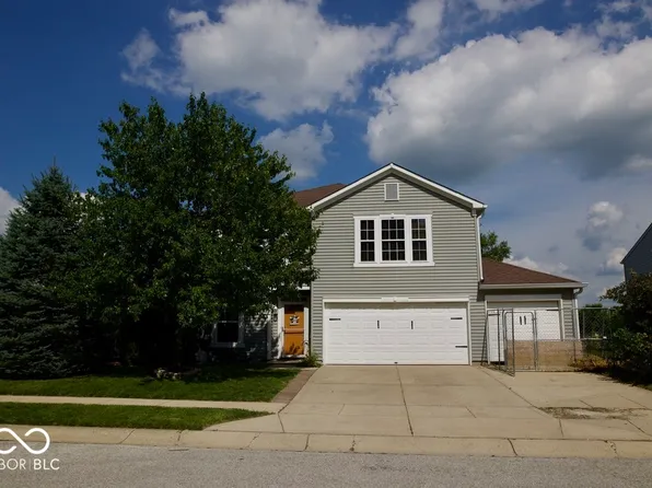 8223 Retreat Ln, Indianapolis, IN 46259