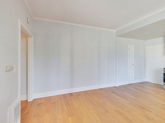 5th image of 465 Bellevue Ave APT 23