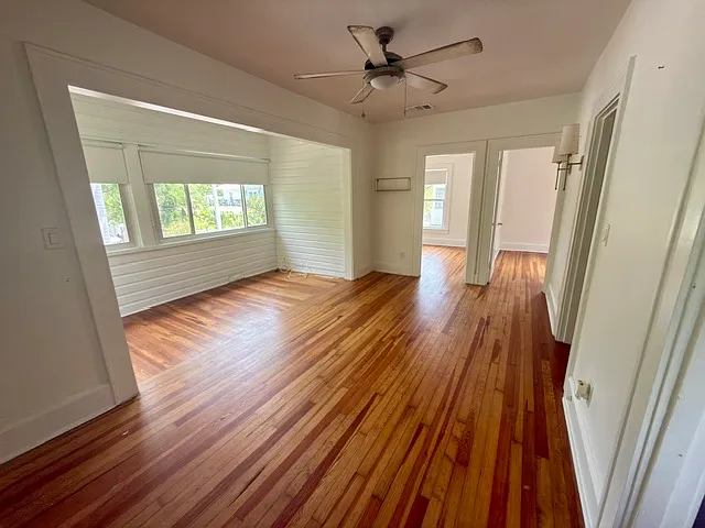 1416 Locust St NE #1/2 — Photo 2