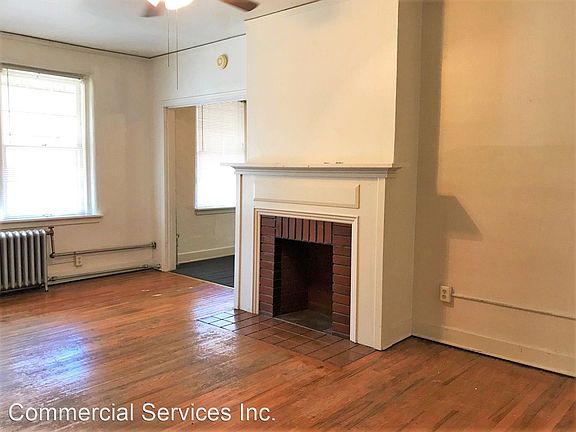 2nd image of 615 S Center St #205