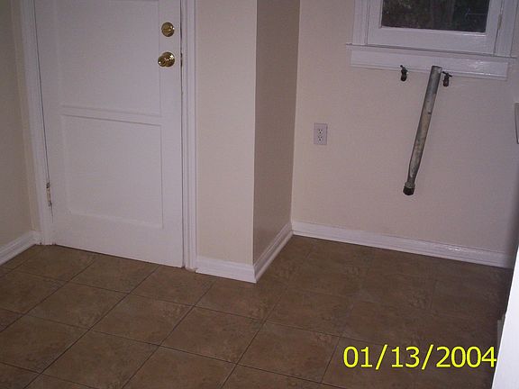 3rd image of 311 S Magnolia Ave