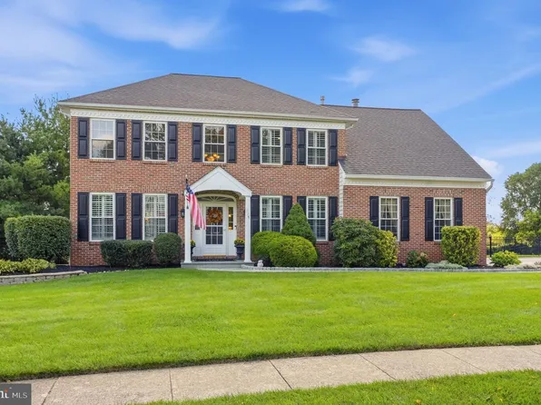 1028 Cottonwood Dr, Collegeville, PA 19426