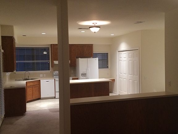 5th image of 3300 Pinnacle Cv APT 4