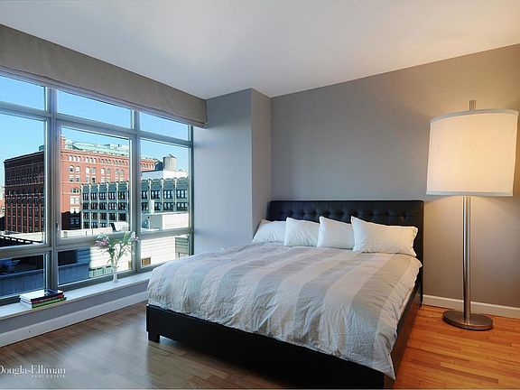 4th image of 1 Morton Sq APT 9AE