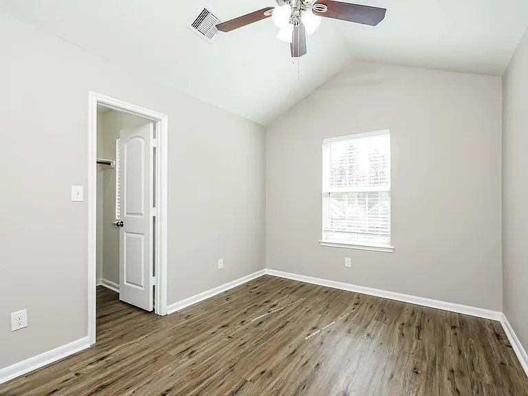 1966 Briar Grove Dr — Photo 11