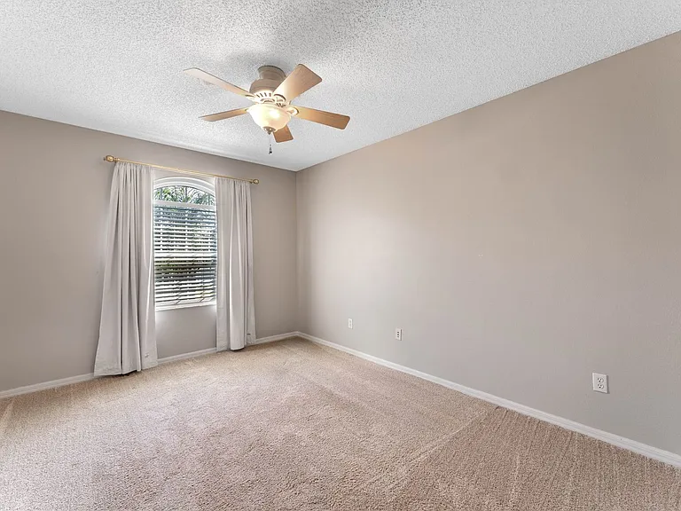 15321 Harrowgate Way — Photo 19
