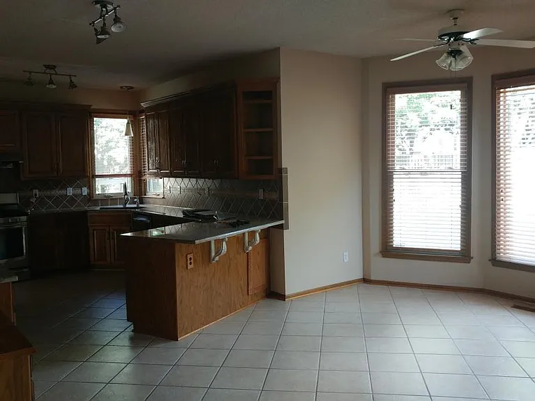 12737 King St — Photo 18