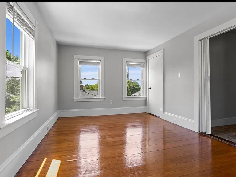 30 Auburn St #2 — Photo 9