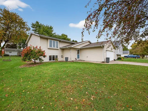 805 5th Ave SE, Stewartville, MN 55976