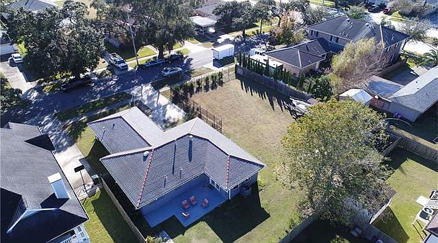2nd image of 1319 Mendez St