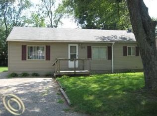224 Havana St, Commerce Township, MI 48382