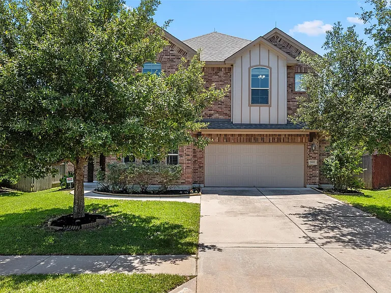 2693 Mirasol Loop — Photo 2