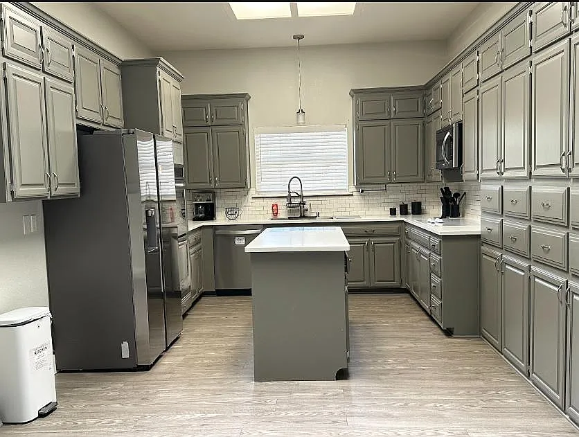 7006 Bradford Dr — Photo 2
