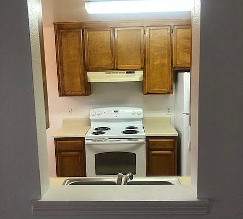 5th image of 344 Lorraine Ave