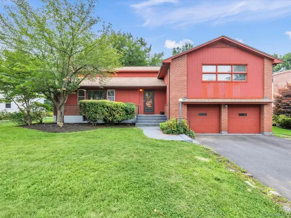 33 Proctor Drive, West Hartford, CT 06117