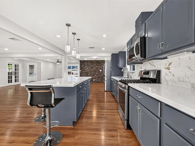12930 Kimberley Ln — Photo 19