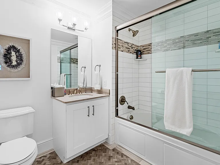 20 Village Green Dr — Photo 13