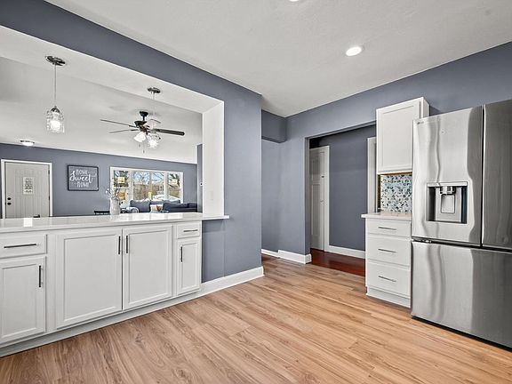 2nd image of 6706 West Chambers STREET