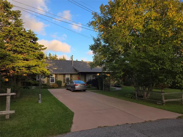 7 Youngsville Drive, Kippens, NL A2N3H4