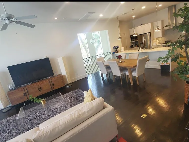 1808 Oakdale St — Photo 12