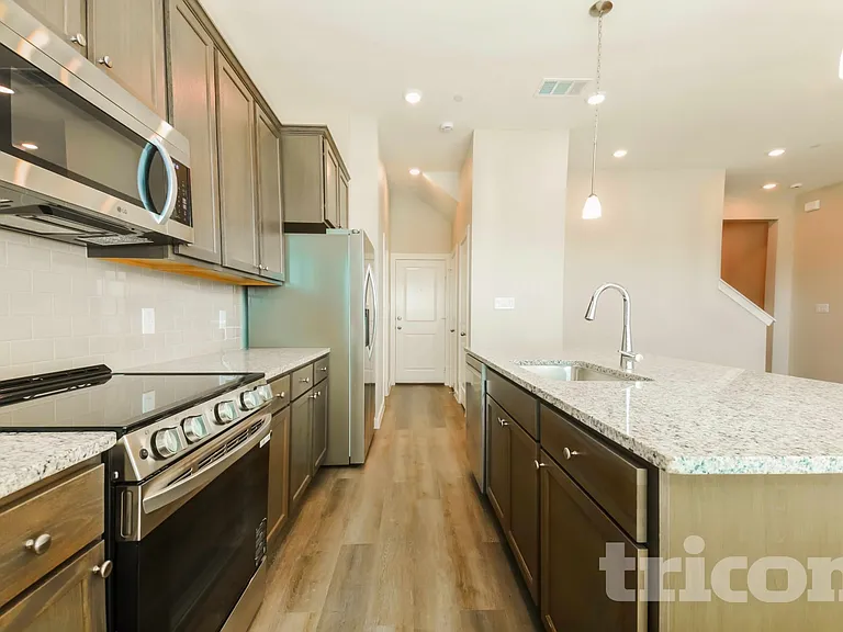 5492 Granite Trl — Photo 6