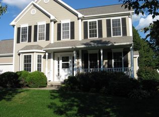 4 Neal Dr, Albany, NY 12205