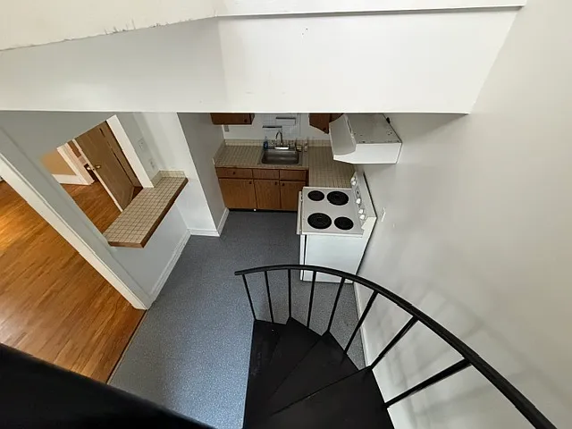 2 bed, 800 sqft, $1,575 — Photo 4