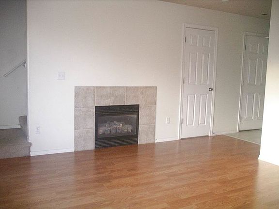 2nd image of 5901 NE 33rd Cir