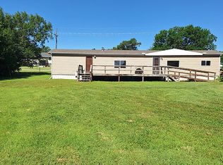 319 N Illinois Ave, Luray, KS 67649
