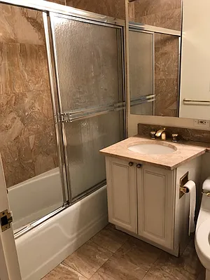 Rented by Royal Operation System | media 10