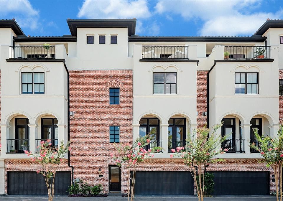 Welcome to 5104 Jackson Street. This beautiful 3-bedroom, 3.5-bath patio home, with the flexibility to easily convert into a 4-bedroom residence, is nestled in the heart of the Museum District and privately situated within a small, gated community.